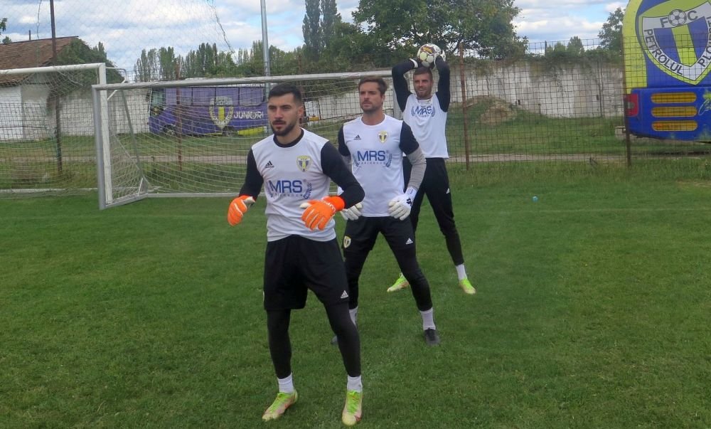 Petrolul s-a despărțit de cel mai vechi jucători din lot și de un portar de perspectivă_2
