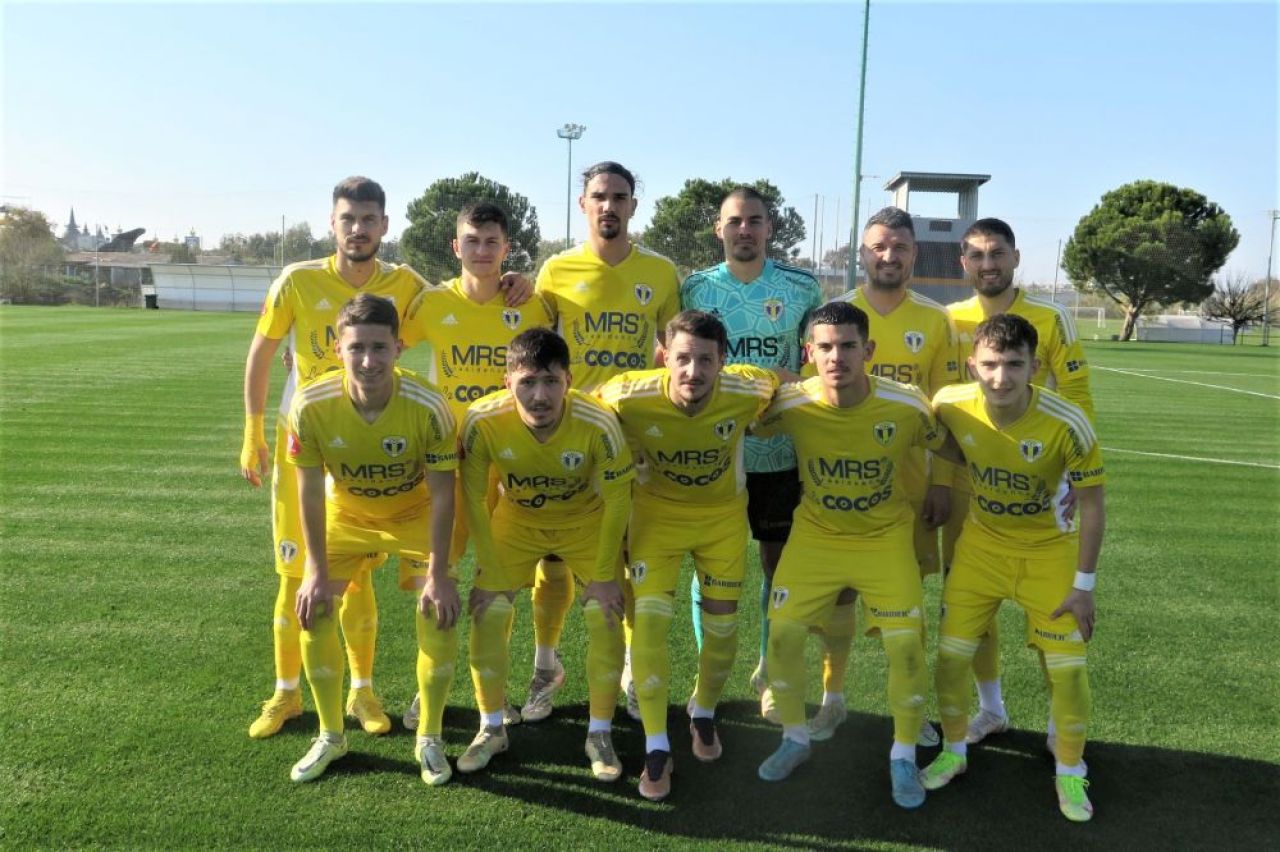 Petrolul s-a despărțit de cel mai vechi jucători din lot și de un portar de perspectivă_5