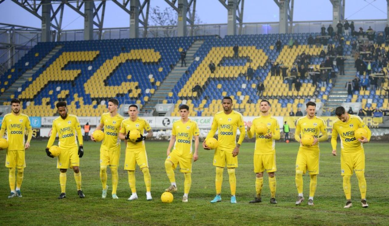 Petrolul s-a despărțit de cel mai vechi jucători din lot și de un portar de perspectivă_7