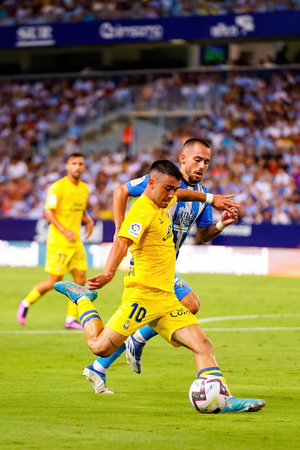 Cine este noua stea a fotbalului spaniol. Barcelona și Real Madrid, gata să dea 30 de milioane de euro pentru el_7