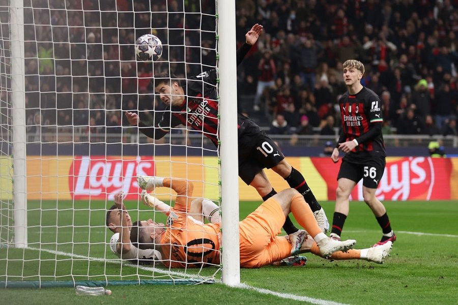 AC Milan - Tottenham 1-0 | Tătărușanu &icirc;i conduce pe italieni către victorie &icirc;n optimile UEFA Champions League&nbsp;