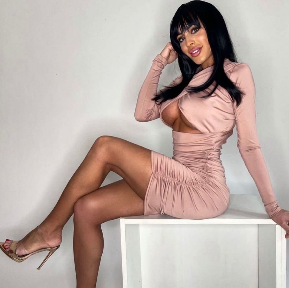 Soția lui Cristian Daminuță face spectacol pe OnlyFans cu acordul fotbalistului: „Chiar mă susține! Nu e gelos!” _49