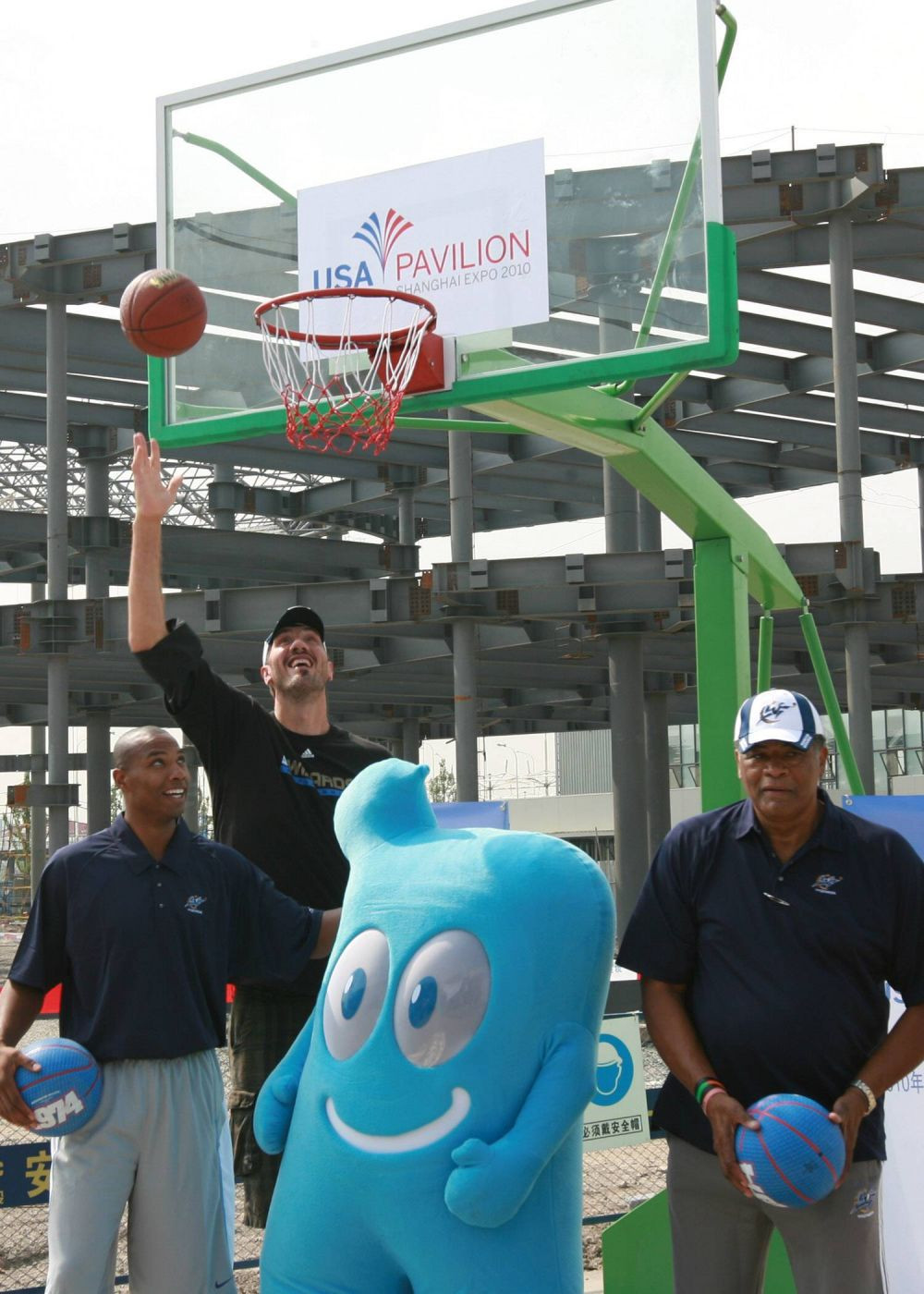 Ghiță Mureșan, stabilit de 30 de ani în SUA: „Sunt român, vin mereu cu plăcere acasă” / „M-am bucurat pentru Messi că a luat titlul mondial”. Big Ghiță a împlinit 52 de ani_6