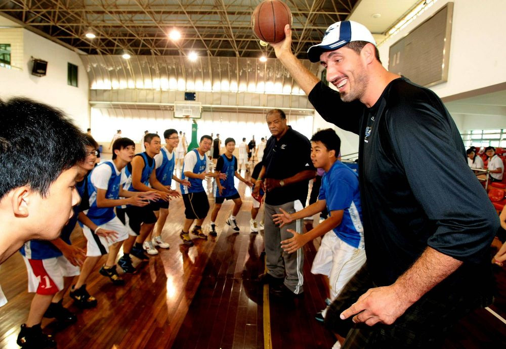 Ghiță Mureșan, stabilit de 30 de ani în SUA: „Sunt român, vin mereu cu plăcere acasă” / „M-am bucurat pentru Messi că a luat titlul mondial”. Big Ghiță a împlinit 52 de ani_7