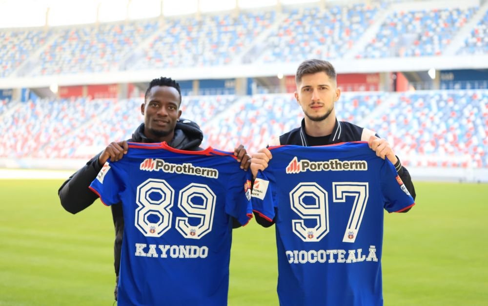 Steaua București și-a prezentat ultimele două achiziții! Un atacant și un fundaș central pentru Daniel Oprița_3