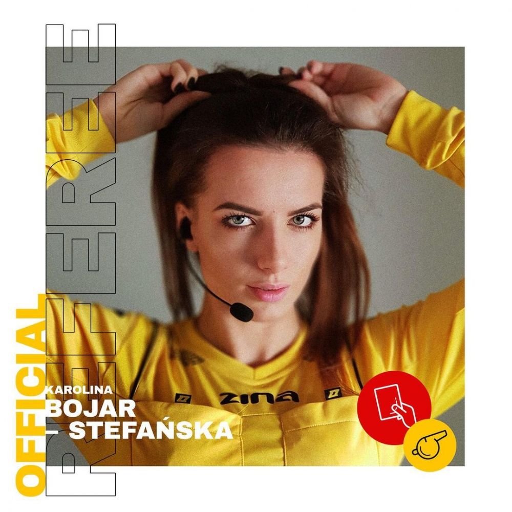 Să te tot „avertizeze” ea! :) E cea mai sexy femeie arbitru din lume, dar și cea mai bună _26