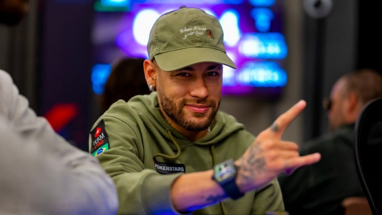Mbappe le-a cerut colegilor să doarmă bine după înfrângerea cu Bayern, Neymar s-a dus la poker: imaginile care i-au înfuriat pe fani_3