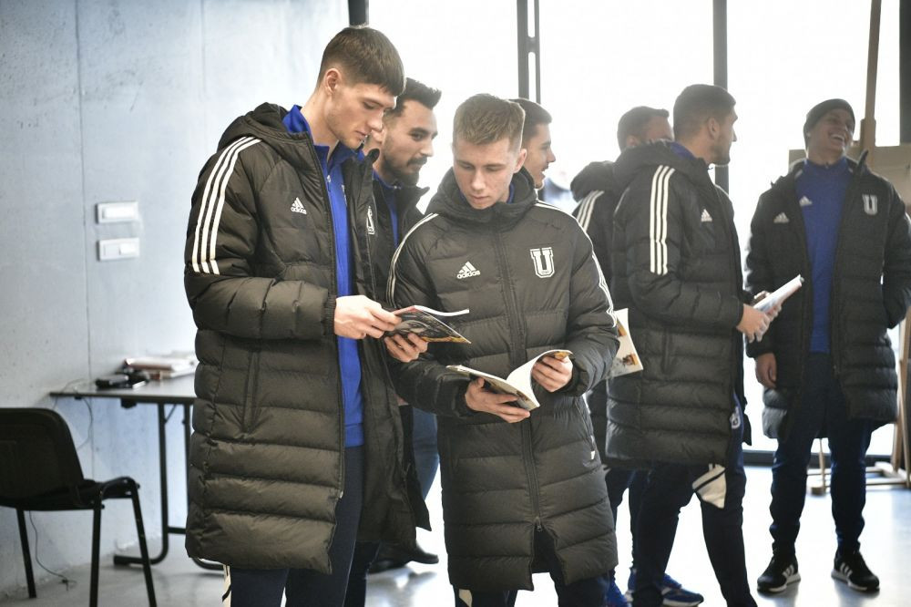 Nicolo Napoli și jucătorii săi, în zi de artă_2