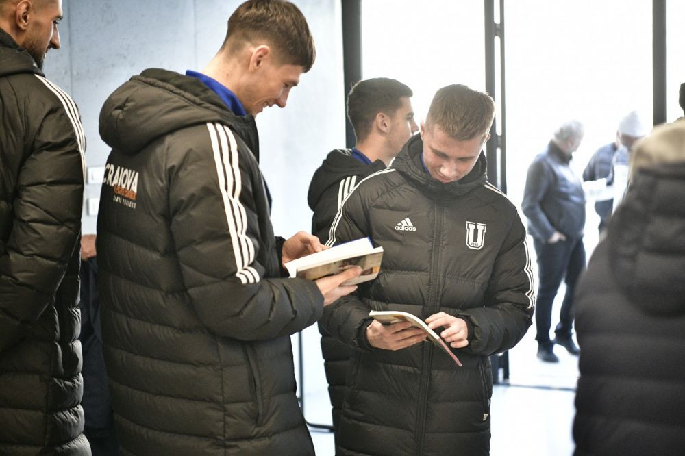 Nicolo Napoli și jucătorii săi, în zi de artă_4