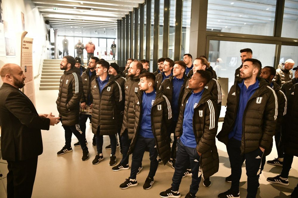 Nicolo Napoli și jucătorii săi, în zi de artă_10