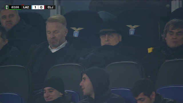 Claudio Lotito, șeful lui Lazio, a ”ațipit” în tribune la meciul cu CFR Cluj! Imagini memorabile_4