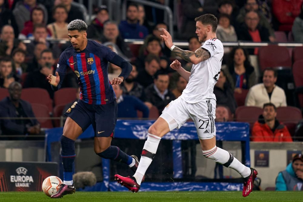 „A trebuit să fiu enervant!” Wout Weghorst și-a explicat rolul pe care Ten Hag i l-a dat în meciul cu Barcelona _3
