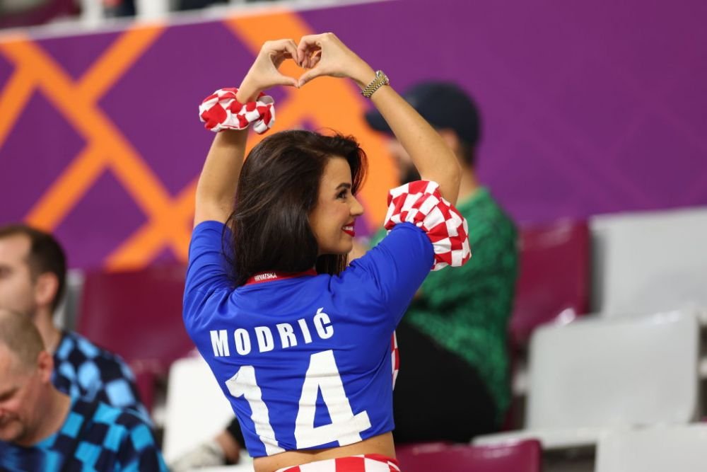 A făcut senzație la Campionatul Mondial, acum a dezvăluit ce meserie are! Cu ce se ocupă Ivana Knoll _73