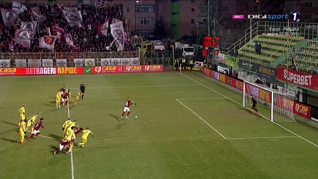 Golgheterul Dugandzic a înscris din penalty, dar a ratat la „reluare”! Faza care îi putea aduce victoria Rapidului _13