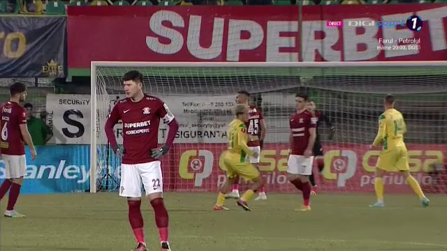Golgheterul Dugandzic a înscris din penalty, dar a ratat la „reluare”! Faza care îi putea aduce victoria Rapidului _42