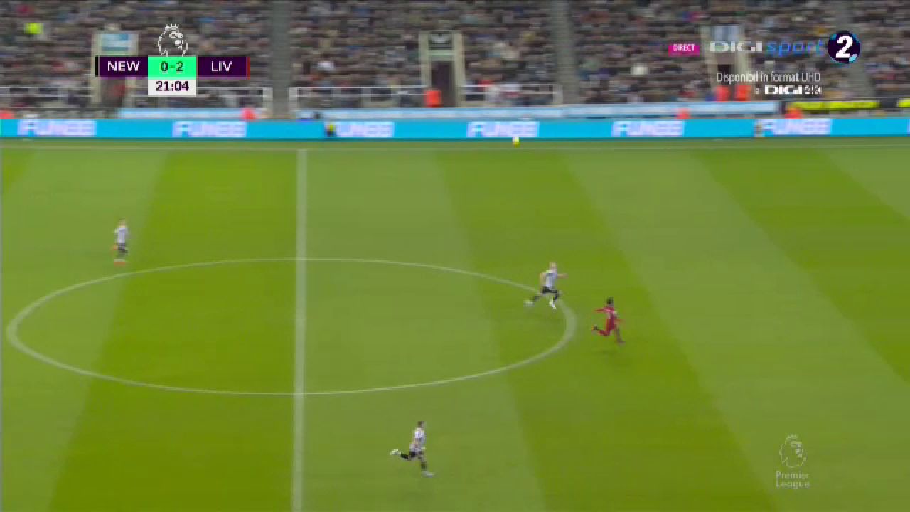 Ce-a fost în capul lui?! Arbitrul i-a arătat direct cartonașul roșu portarului de la Newcastle în meciul cu Liverpool_7