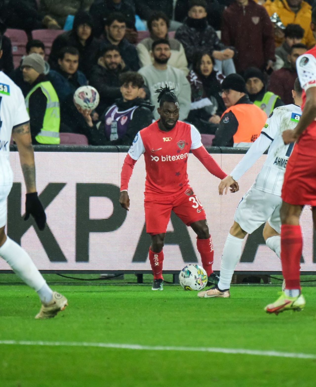 Christian Atsu a înscris cu o super-execuție la ultimul său meci, înainte de cutremurul devastator care i-a luat viața! A fost și primul său gol pentru gruparea turcă_4