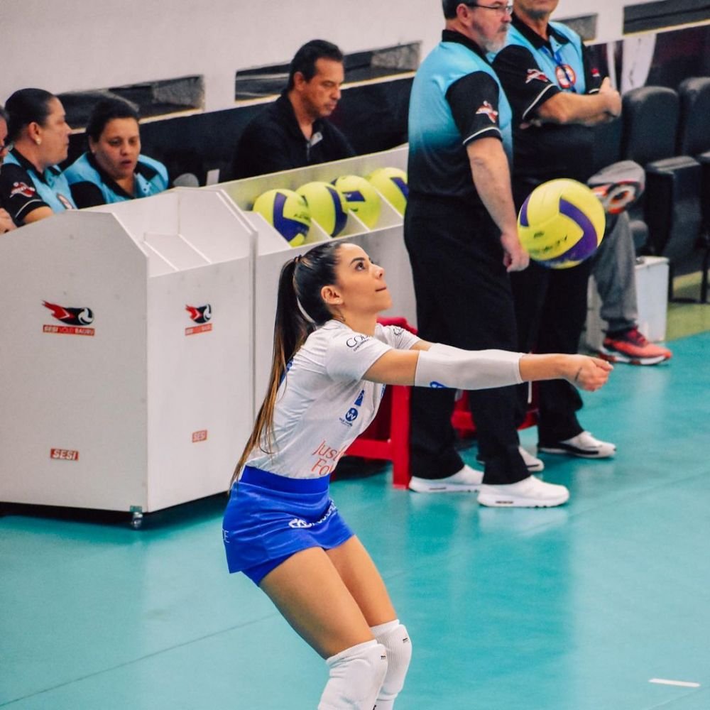 A încercat un 'hat-trick amoros'! Neymar s-a dat la gemenele sexy din volei care fac senzație în online: „A zis: 'Poate mă aleg cu amânouă!'” _25