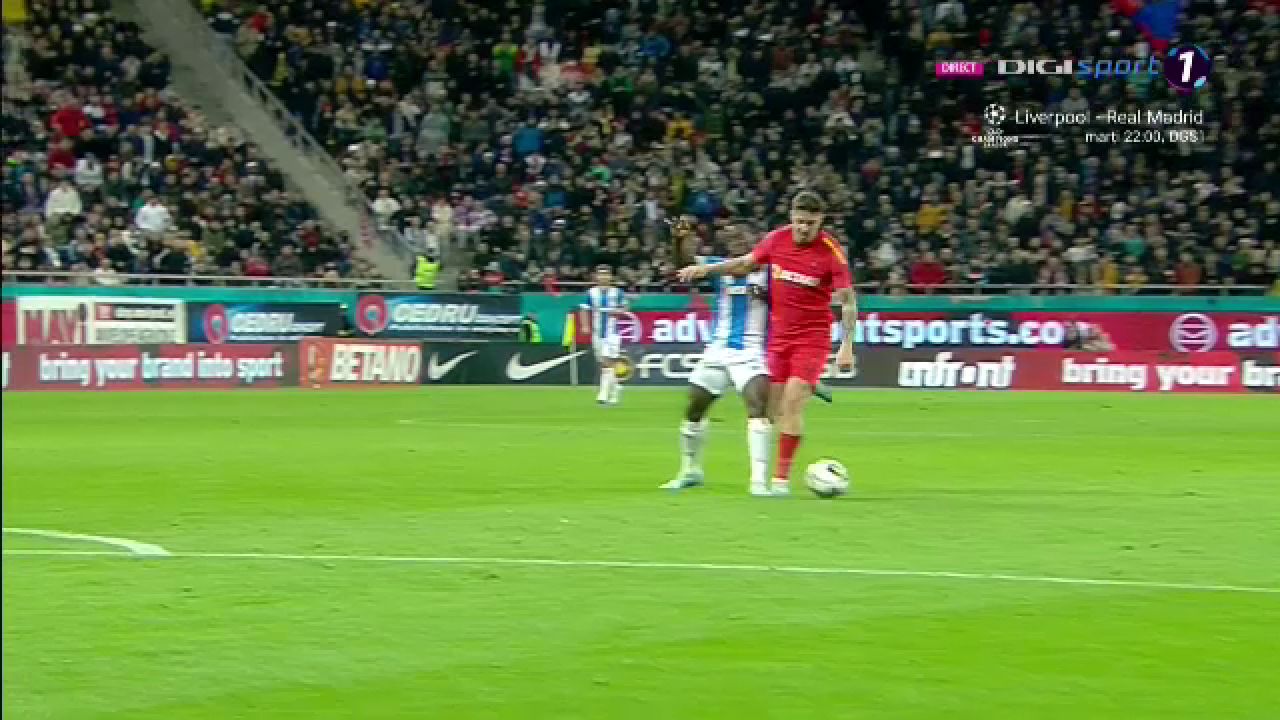 Fază uluitoare în FCSB - Universitatea Craiova! Arbitrul a dictat o eliminare, apoi a întors faza_1