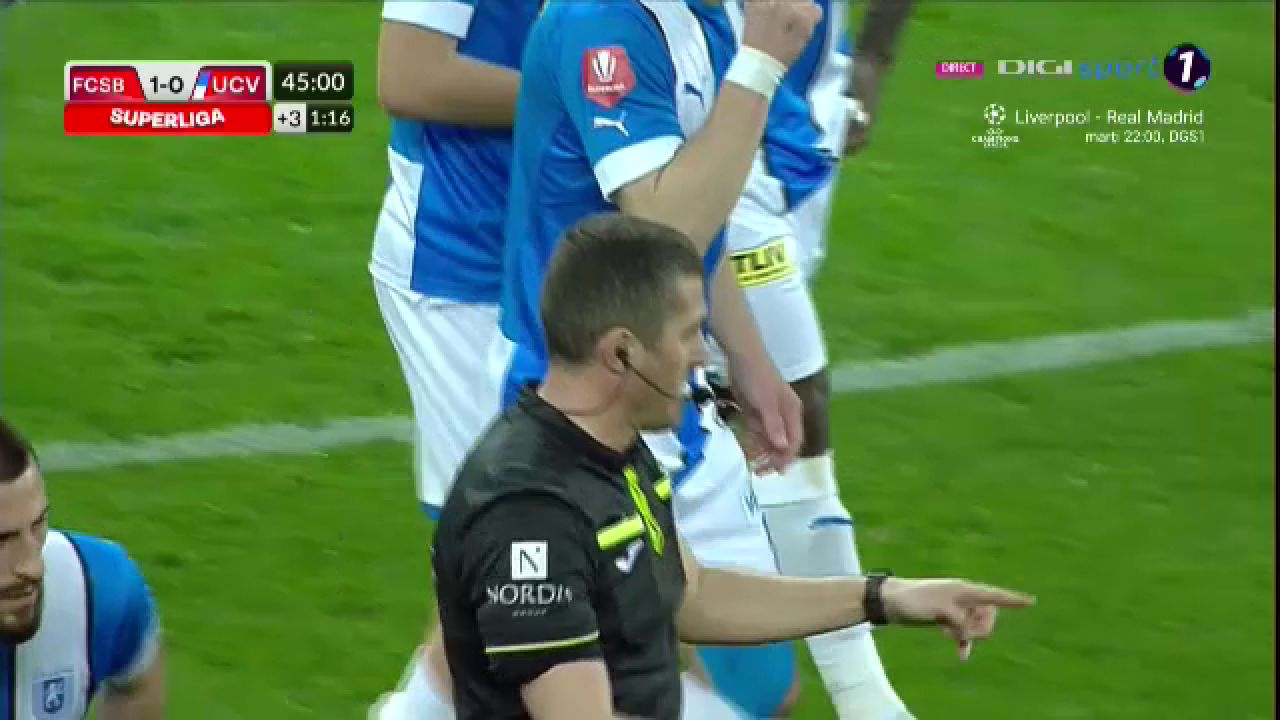 Fază uluitoare în FCSB - Universitatea Craiova! Arbitrul a dictat o eliminare, apoi a întors faza_5