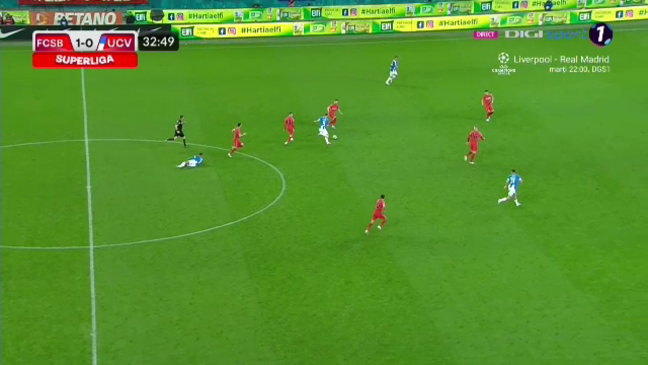 Tavi Popescu, iertat de un cartonaș roșu? A comis două faulturi în aceeași fază. Ce semn i-a făcut arbitrul_7