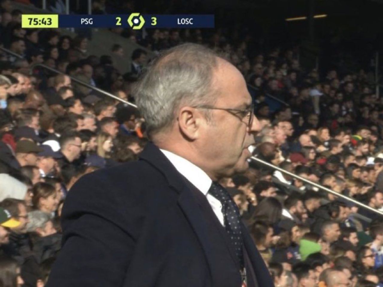 Imagini incredibile pe PSG - Lille 4-3. Luis Campos a coborât din tribune pentru a da indicații: reacția lui Christophe Galtier_2