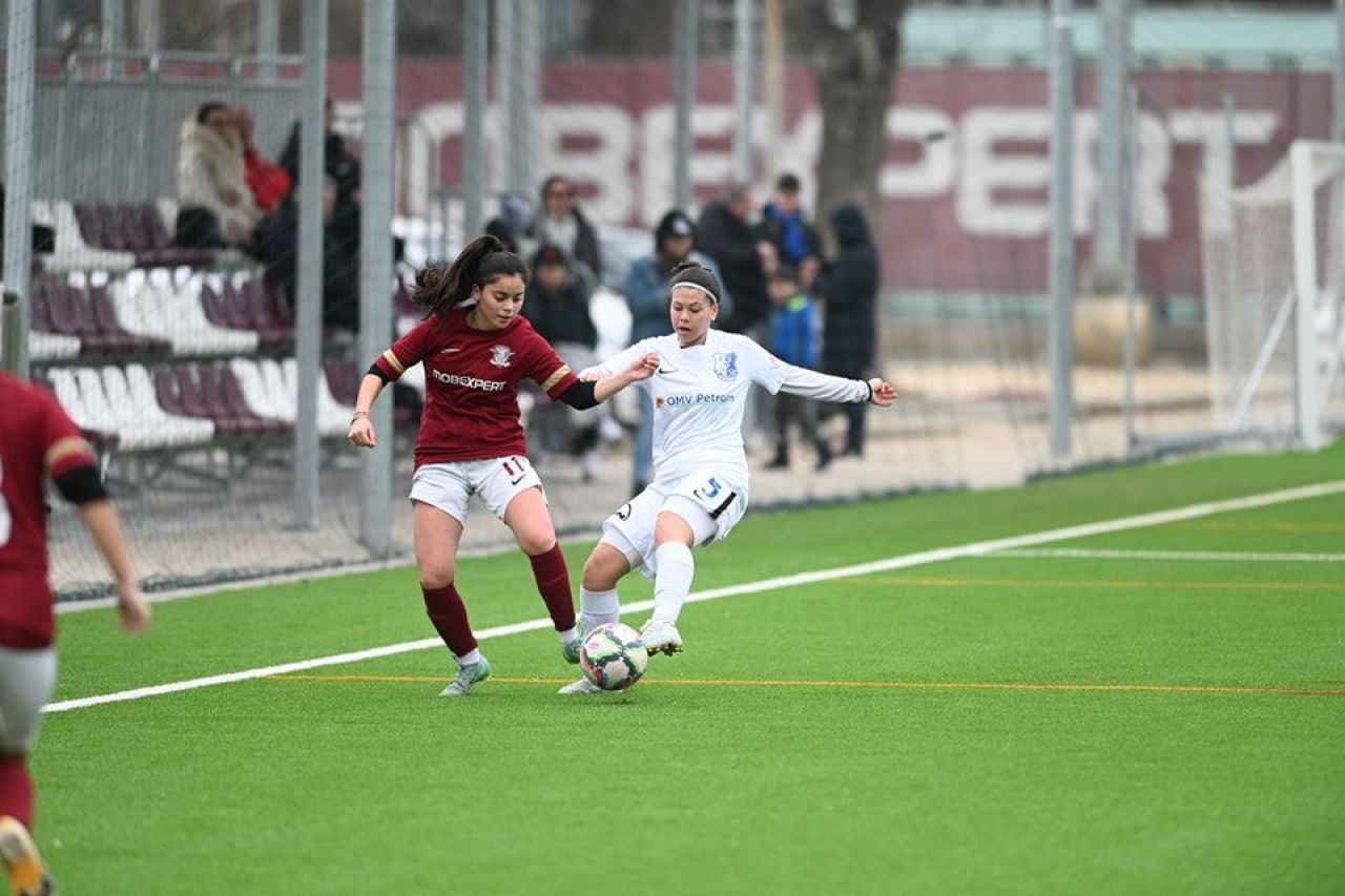Numai portarul lui Gică Hagi n-a dat gol! Rapid București - Farul Constanța la fotbal feminin s-a terminat 2-15_5