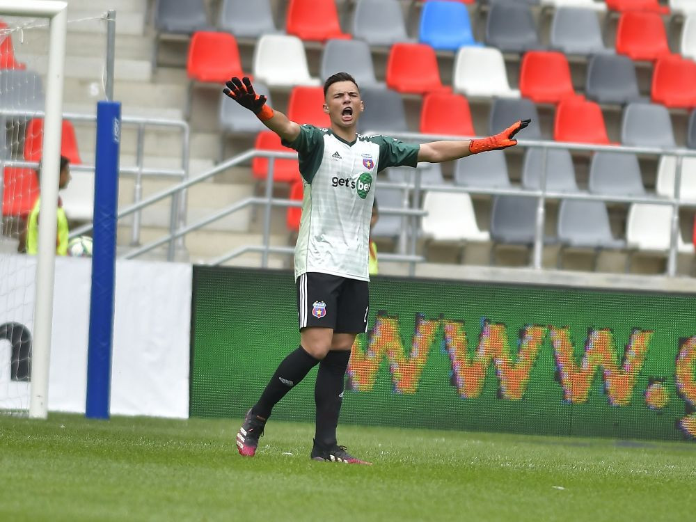 N-a acceptat statutul de rezervă! Portarul român care a semnat în Armenia pentru a reveni la națională_10