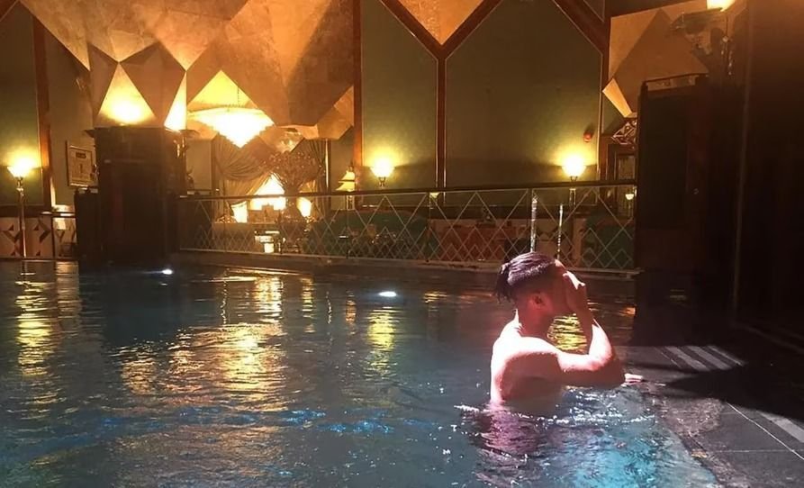 Viața neștiută a celui mai bogat fotbalist din lume: cum trăiește, de fapt, jucătorul cu avere de 20 de miliarde de dolari_17