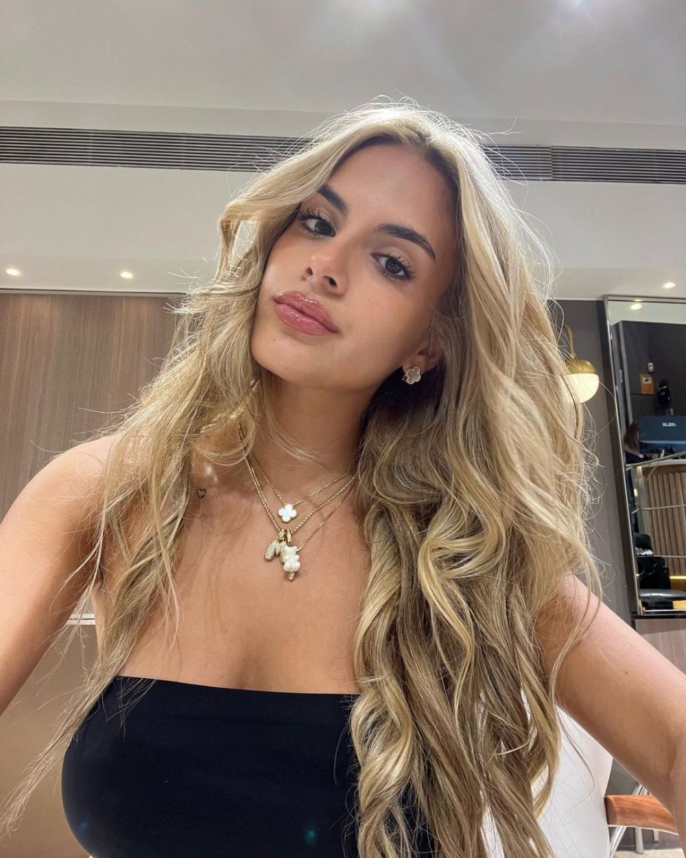 Cu ce se ocupă cea mai sexy fiică de antrenor, Maria Guardiola. Influencerița este urmărită de sute de mii de persoane în online_21