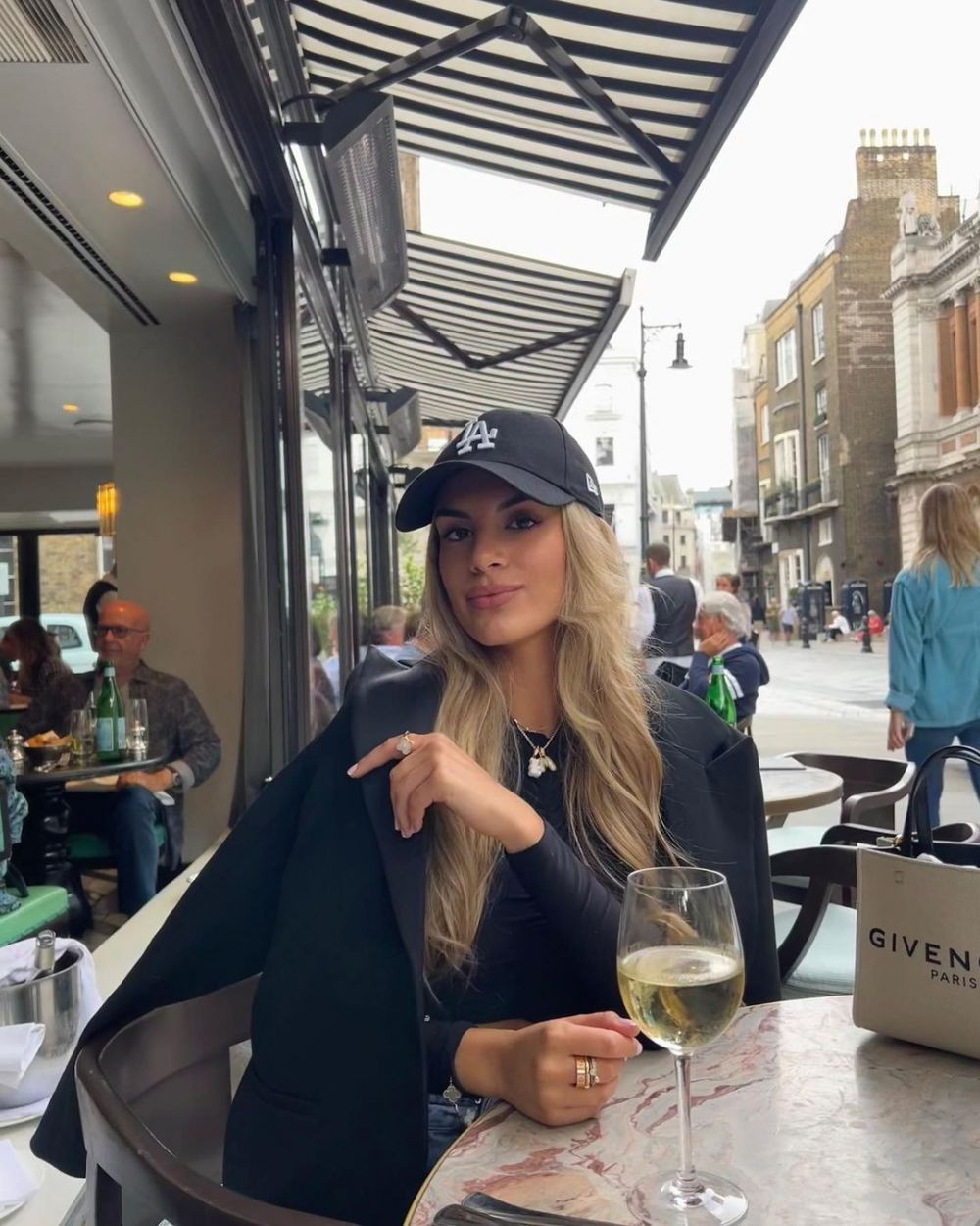 Cu ce se ocupă cea mai sexy fiică de antrenor, Maria Guardiola. Influencerița este urmărită de sute de mii de persoane în online_31