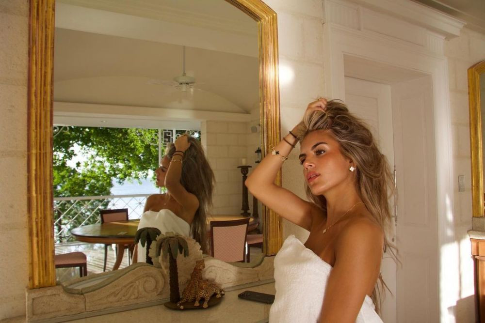 Cu ce se ocupă cea mai sexy fiică de antrenor, Maria Guardiola. Influencerița este urmărită de sute de mii de persoane în online_75