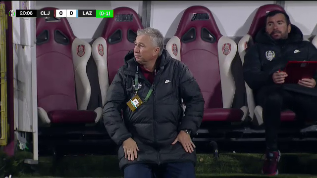 Dan Petrescu, în genunchi! Antrenorul lui CFR Cluj, exasperat după ratarea lui Krasniqi_2