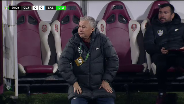 Dan Petrescu, în genunchi! Antrenorul lui CFR Cluj, exasperat după ratarea lui Krasniqi_3
