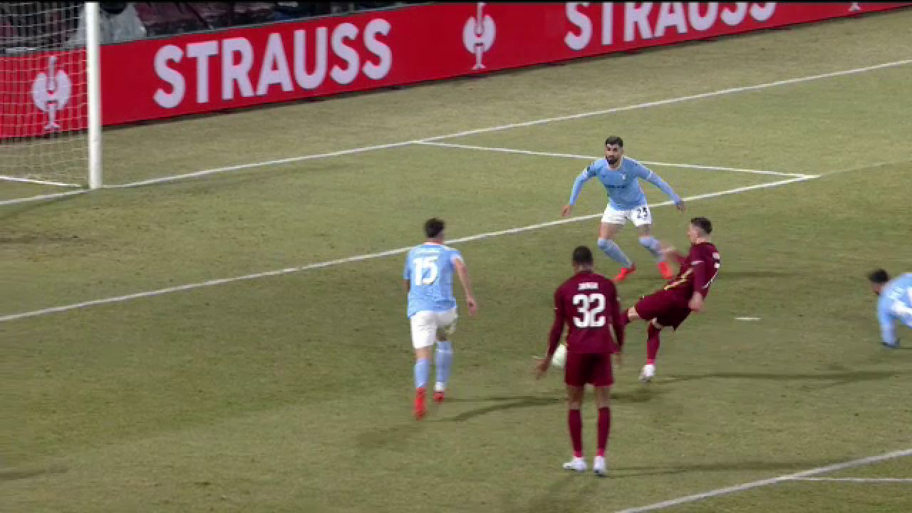 Dan Petrescu, în genunchi! Antrenorul lui CFR Cluj, exasperat după ratarea lui Krasniqi_4