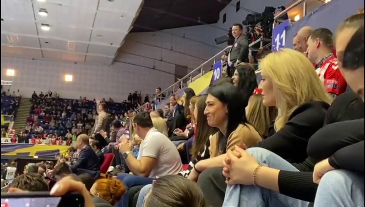 Cristina Neagu a început să râdă când a auzit ce scandează fanii lui Dinamo_3
