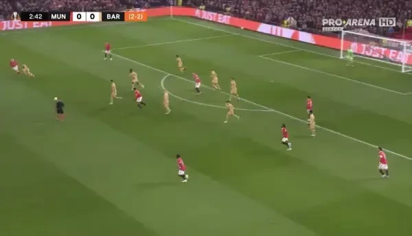 Manchester United - Barcelona | Minutul 3: Ocazie United!
