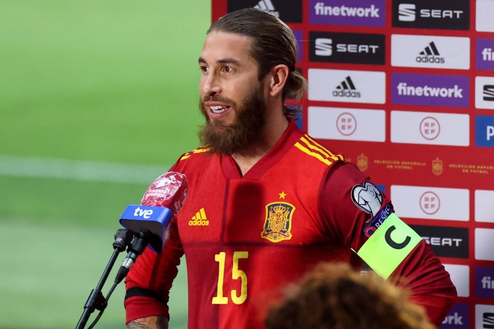 Sergio Ramos s-a retras din națională. Imagini de colecție cu fostul căpitan al Spaniei_9