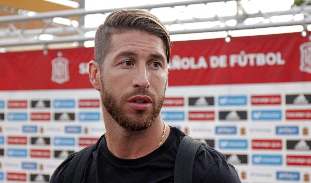 Sergio Ramos s-a retras din națională. Imagini de colecție cu fostul căpitan al Spaniei_15