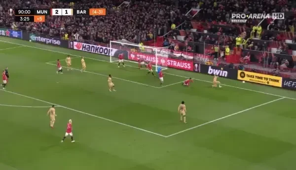 Manchester United - Barcelona | Minutul 94: Ocazie Barcelona!