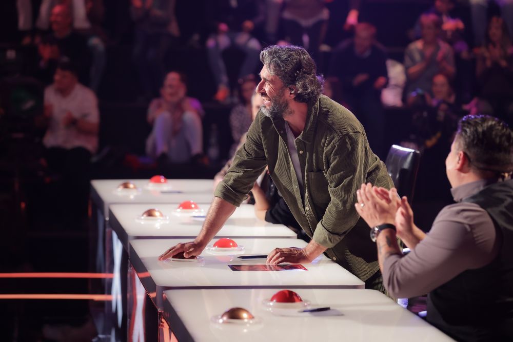 Dragoș Bucur a apăsat butonul auriu: ”Acolo, pe cerc, strălucea” Show-ul Românii au talent a fost lider absolut de audiență!_1