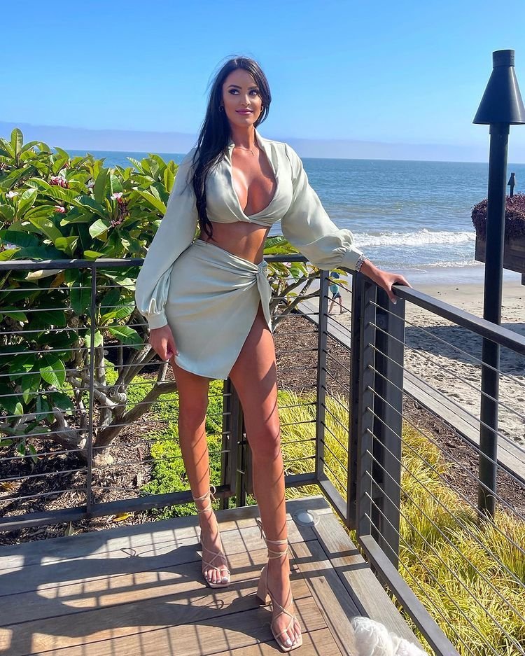 Cea mai sexy influenceriță pe... tenis! Ținutele 'hot' cu care și-a pus urmăritorii pe jar _40