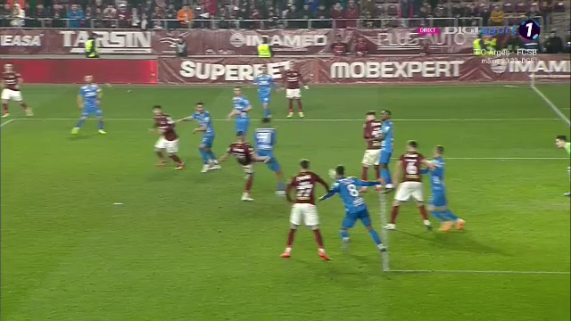 „A fost întrebat: 'Faci refacere după meci sau mergi acasă?'” Mihai Stoica, ironic la adresa arbitrului după Rapid - Chindia: „De ce să dai penalty?”_4