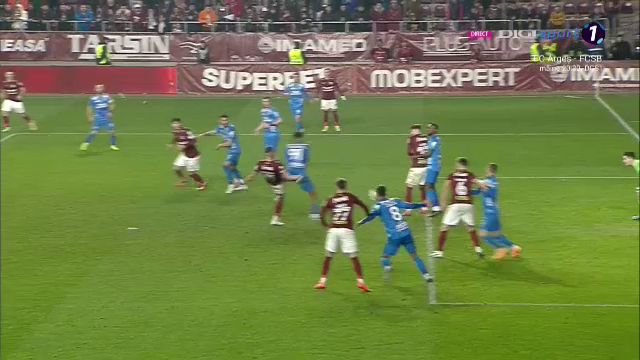 „A fost întrebat: 'Faci refacere după meci sau mergi acasă?'” Mihai Stoica, ironic la adresa arbitrului după Rapid - Chindia: „De ce să dai penalty?”_4