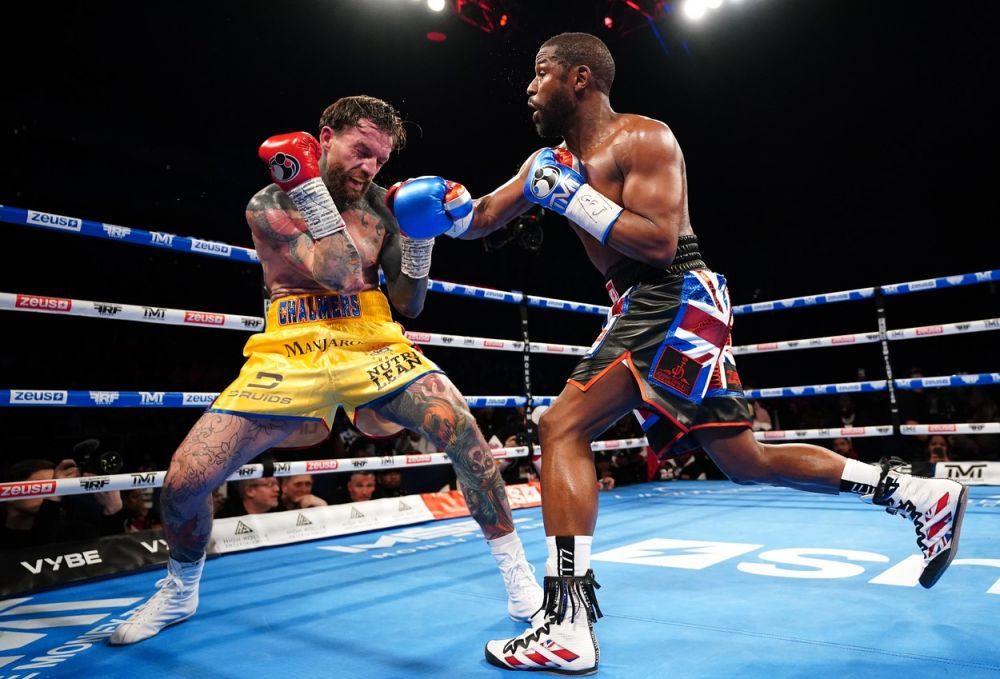 Dezastru la primul meci al lui Mayweather în Marea Britanie! Ce s-a întâmplat în duelul cu Chalmers: „Nu e ieftin să ai avioane private și 42 de case!” _5