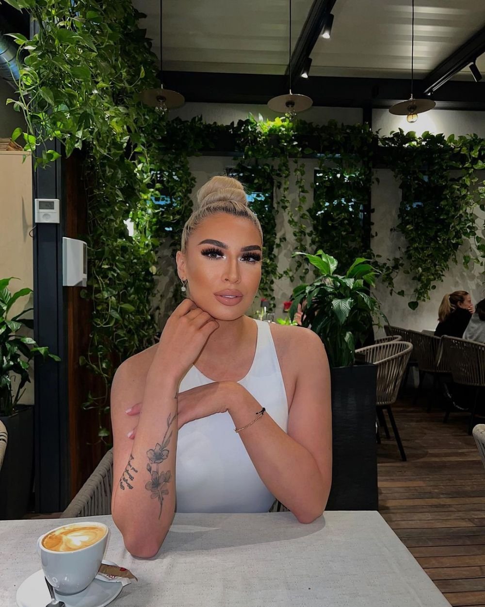 Anamaria Prodan bunică?! Ce a spus Sarah Dumitrescu, fiica cea mică a agentului _44