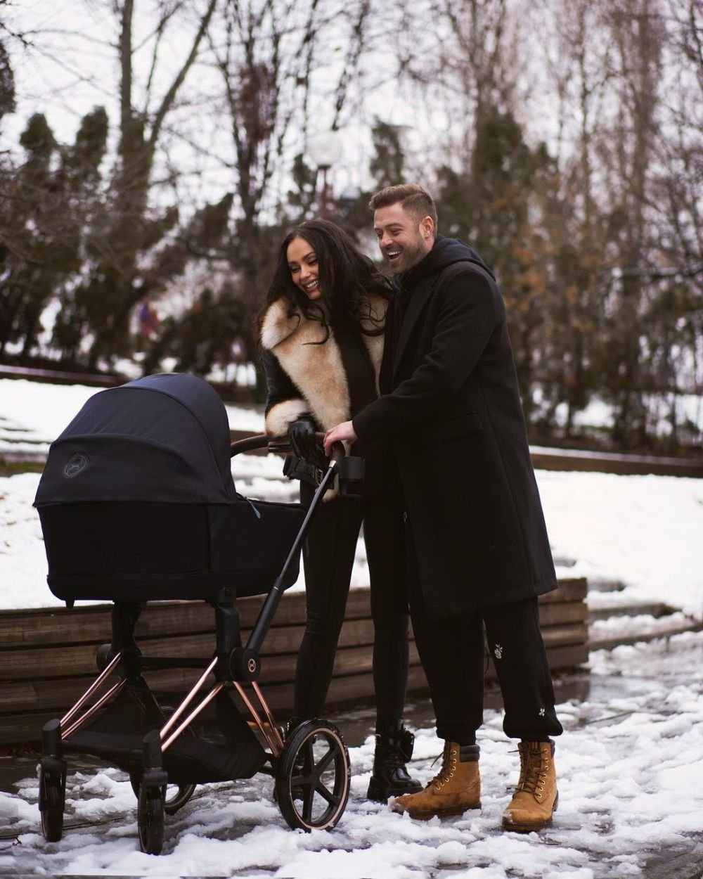 Au ținut sarcina secretă până după naștere, acum și-au botezat băiețelul! Cum se numește fiul lui Cristi și Raluca Pulhac _2