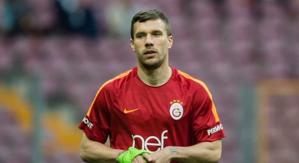 Gest superb al lui Lukas Podolski după cutremurele devastatoare din Turcia! Donează 500 de case tip conteiner plus o sumă consistentă de bani&nbsp;