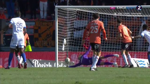 Ionuț Radu, ”eroul” lui Auxerre în meciul cu Lorient! Paradă superbă pentru portarul român în prelungiri_16
