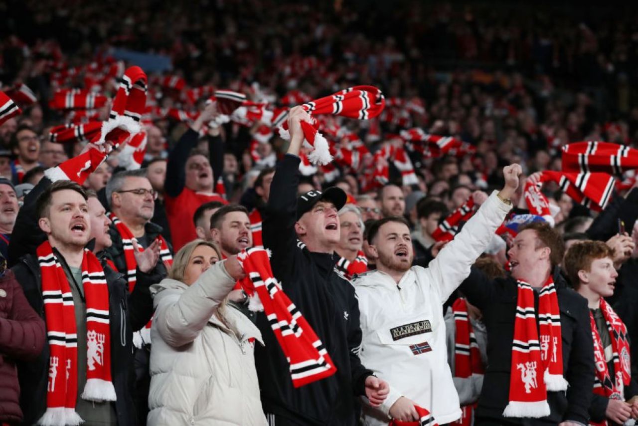 Manchester United - Newcastle 2-0. ”Diavolii” au câștigat Cupa Ligii Angliei, primul trofeu după șase ani_1